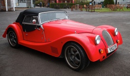 use Vintage Morgan car1 red